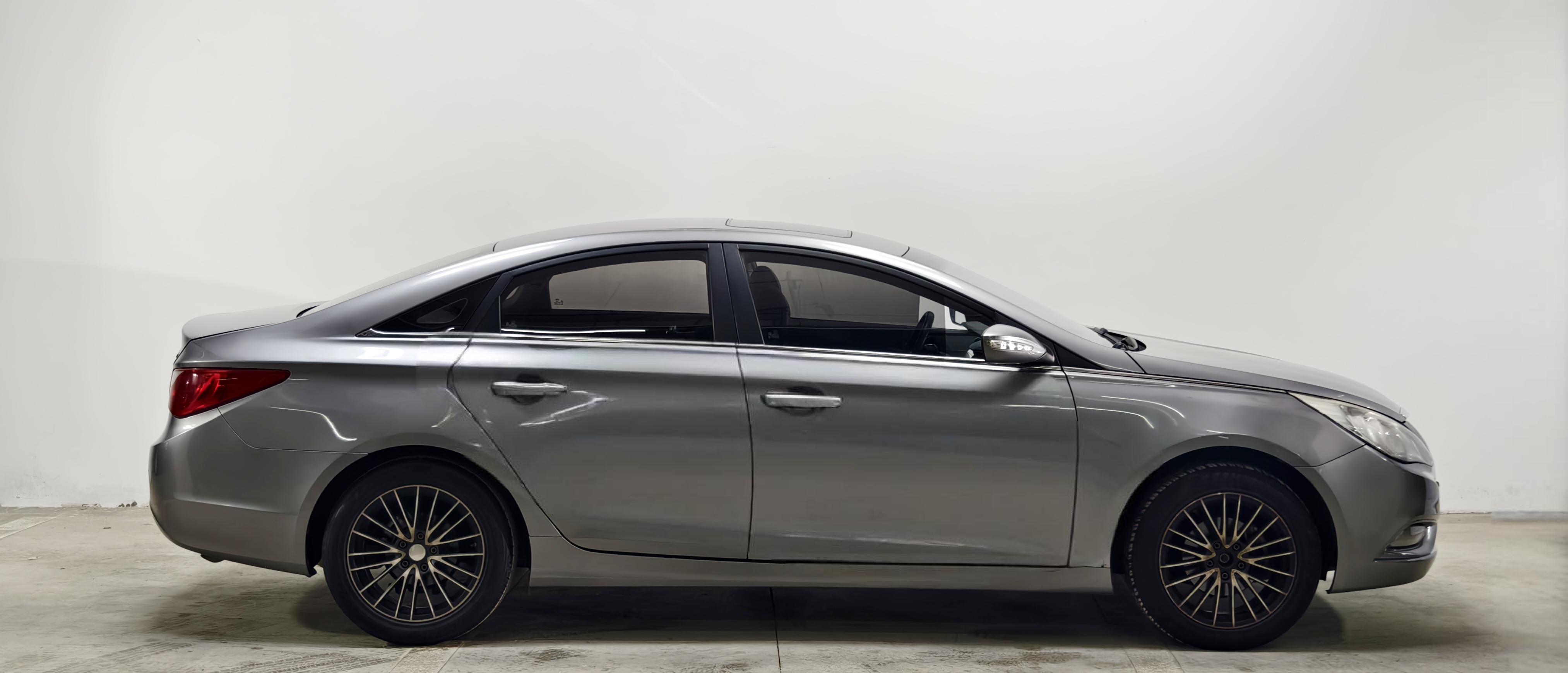 Hyundai Sonata 2011 thumb 6