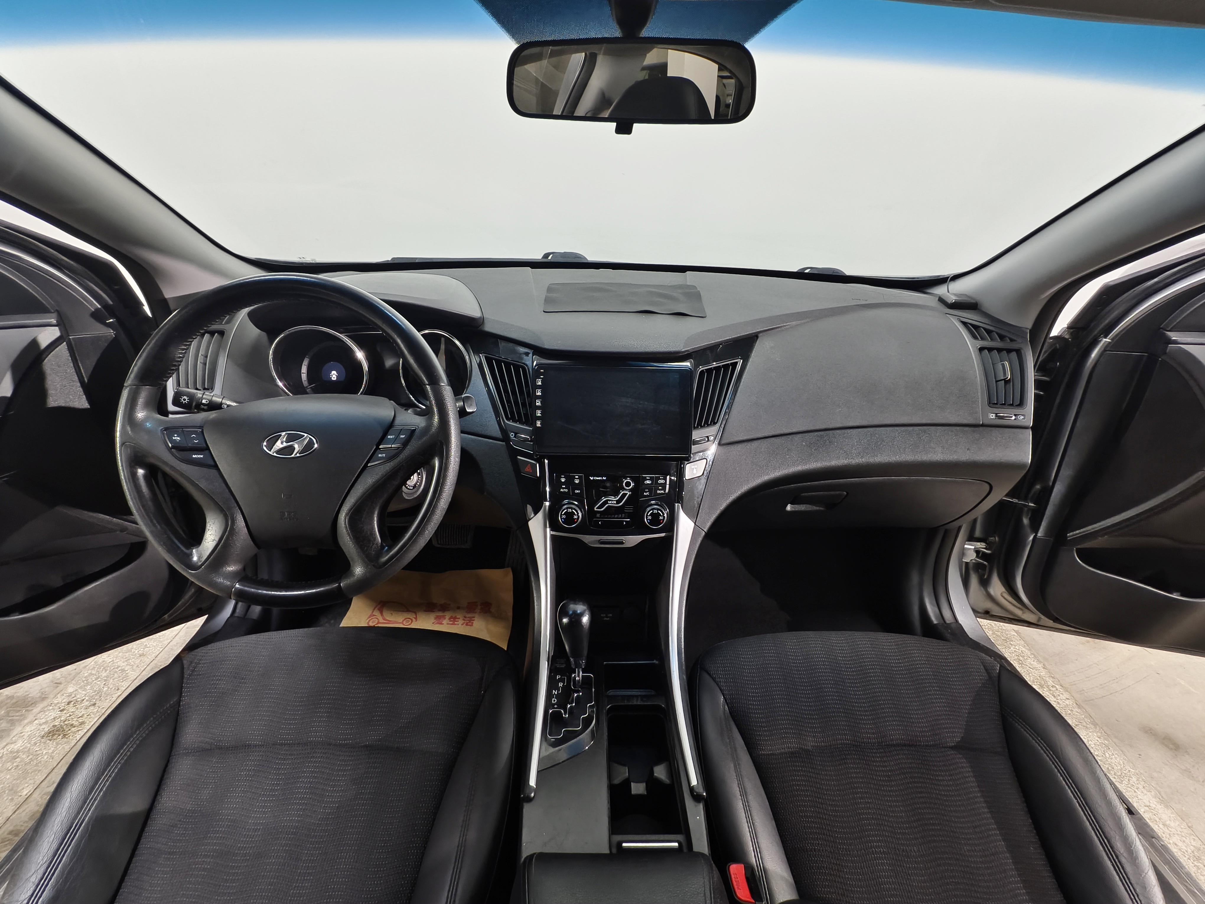 Hyundai Sonata 2011 thumb 7