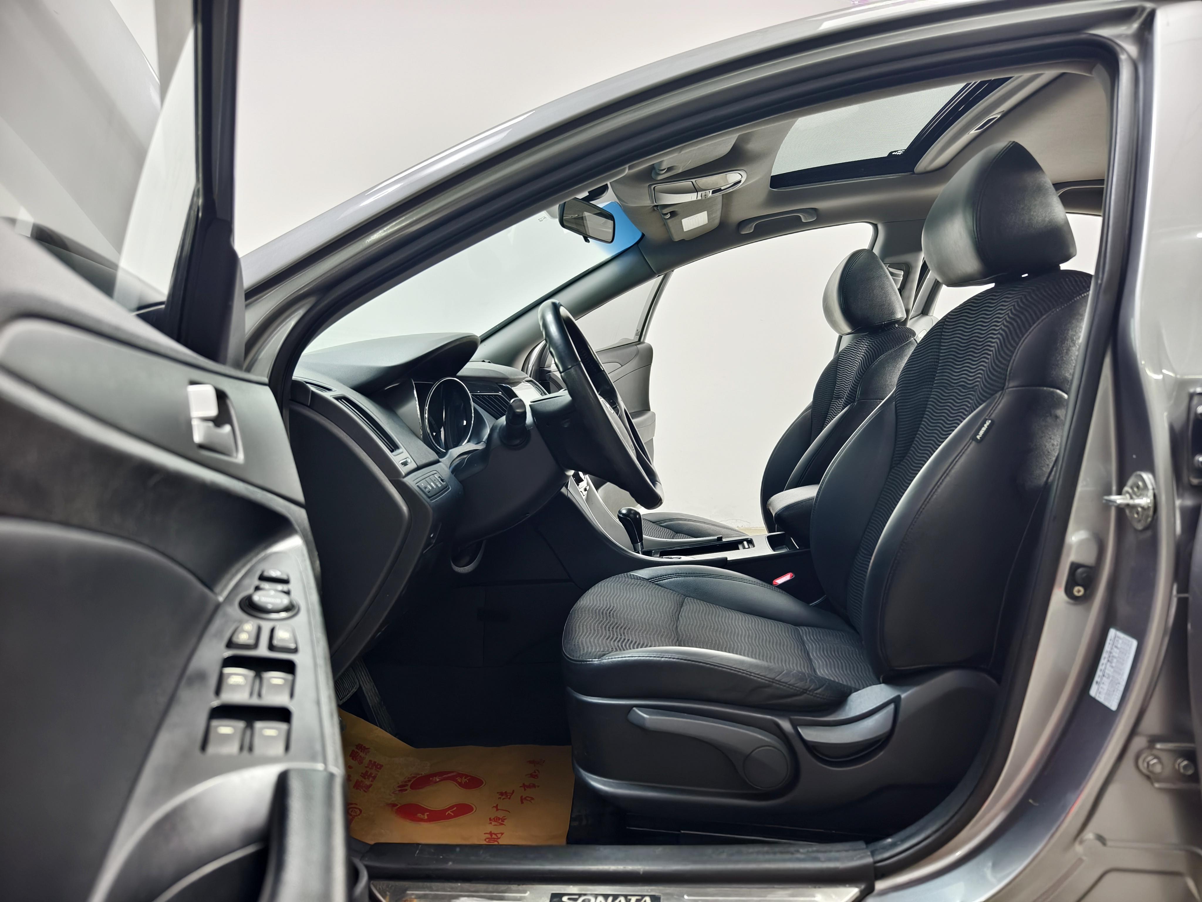 Hyundai Sonata 2011 thumb 11