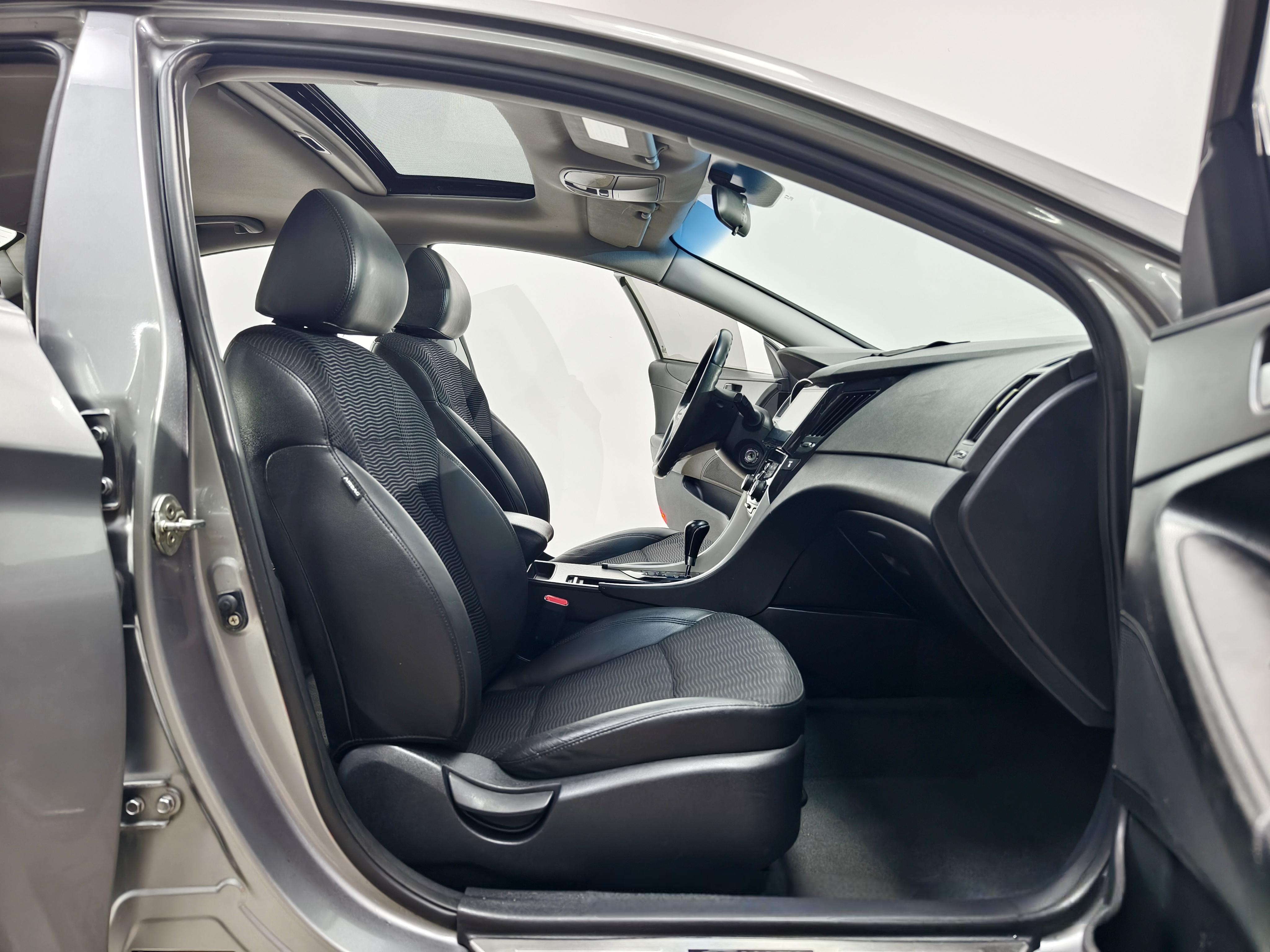 Hyundai Sonata 2011 thumb 12