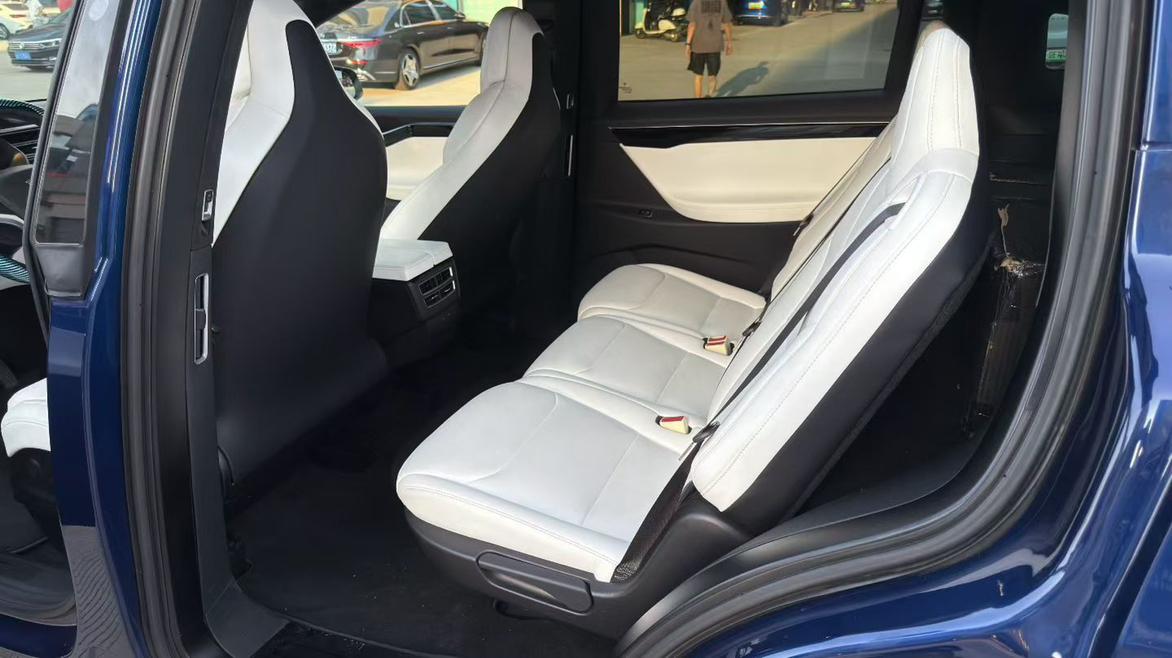 Tesla Model X 2016 thumb 7