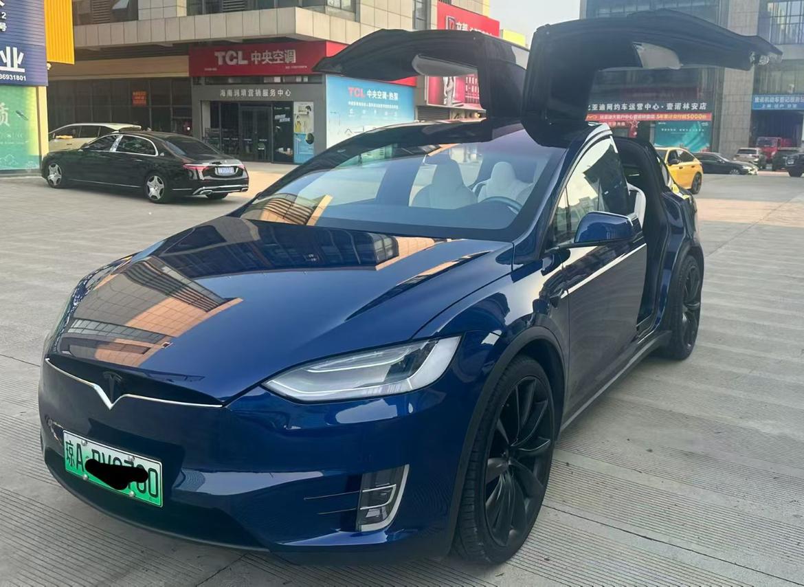 Tesla Model X 2016 thumb 8