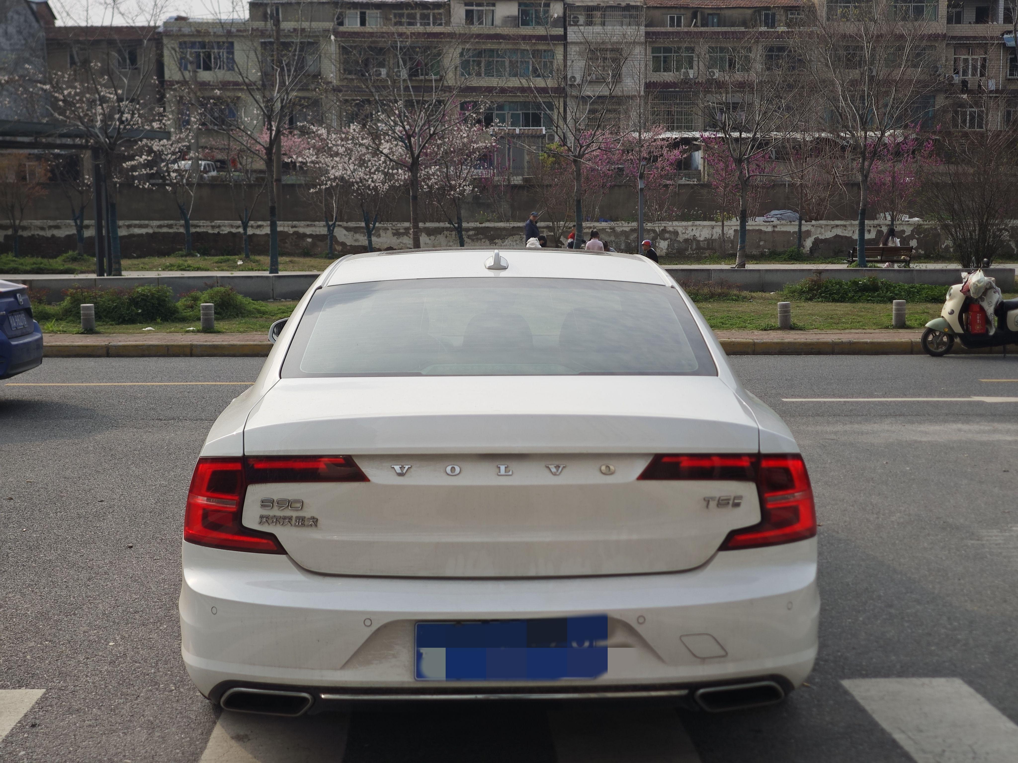 Volvo S90 2019 thumb 2