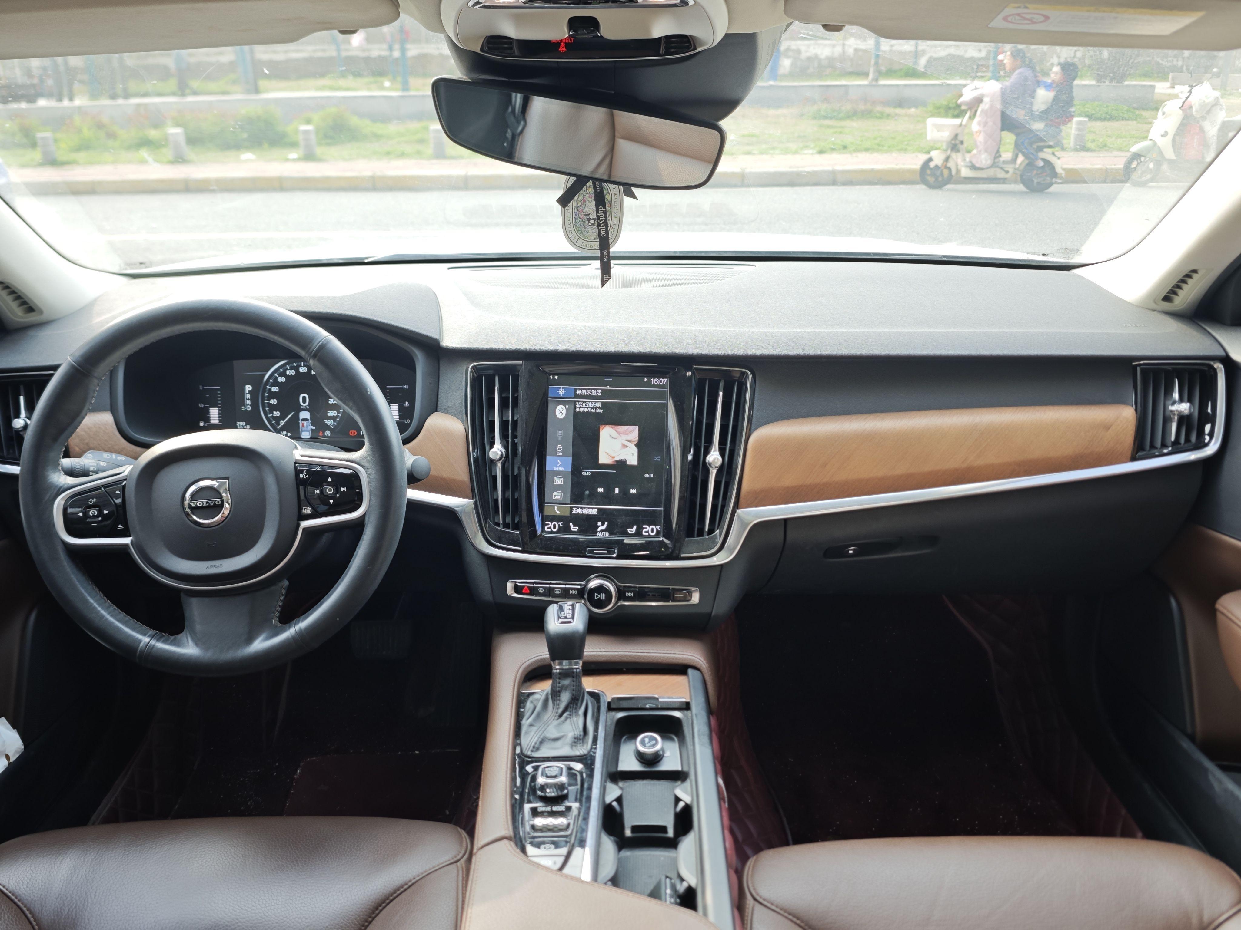 Volvo S90 2019 thumb 5