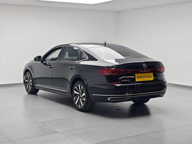 Volkswagen Passat (North America and China) 2023 thumb 3