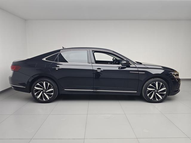 Volkswagen Passat (North America and China) 2023 thumb 6