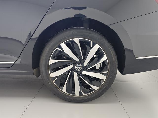Volkswagen Passat (North America and China) 2023 thumb 7