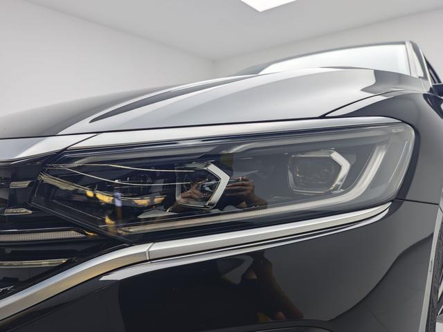Volkswagen Passat (North America and China) 2023 thumb 10