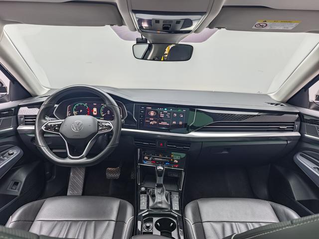 Volkswagen Passat (North America and China) 2023 thumb 12