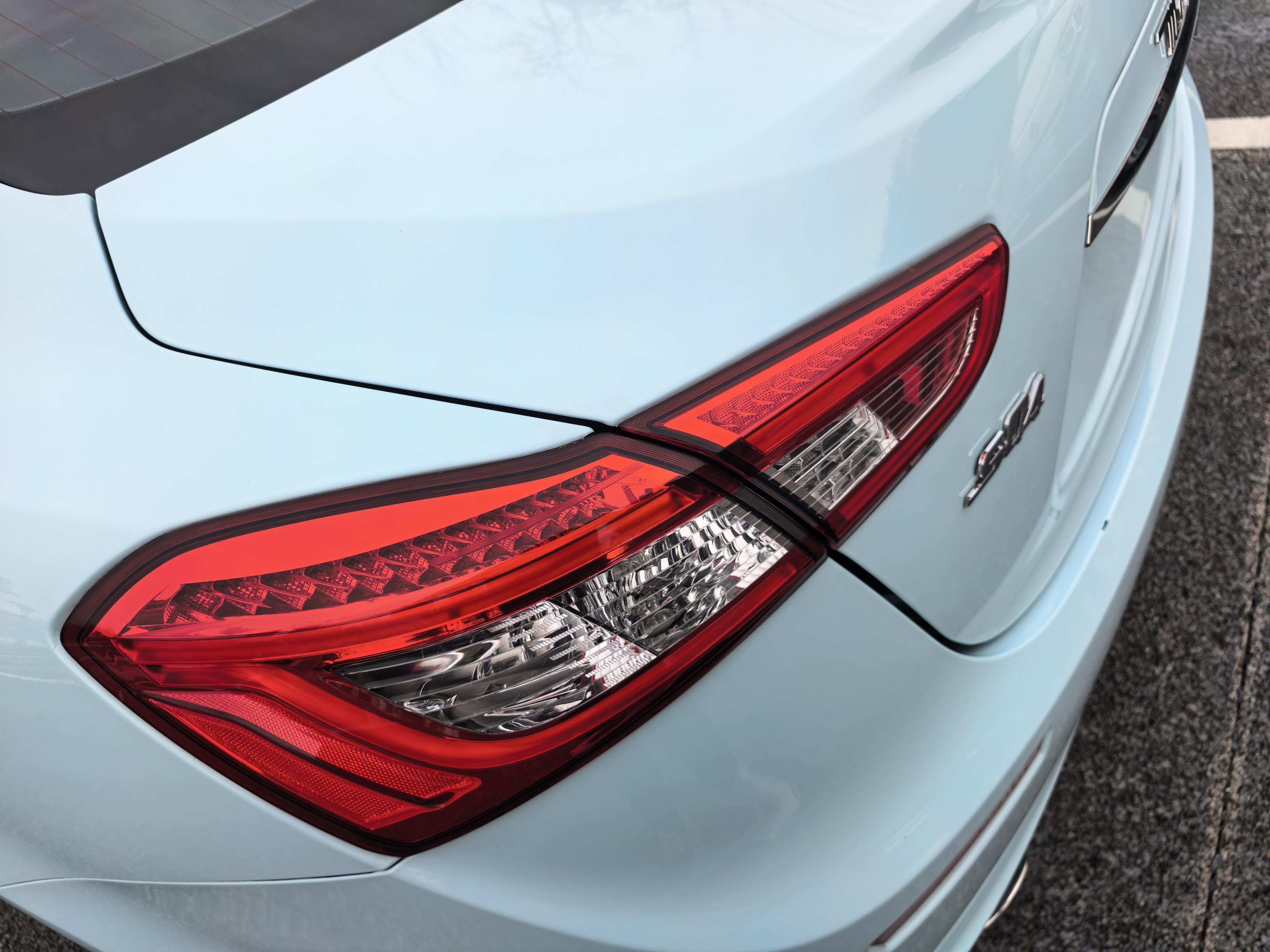 Maserati Ghibli 2017 thumb 11