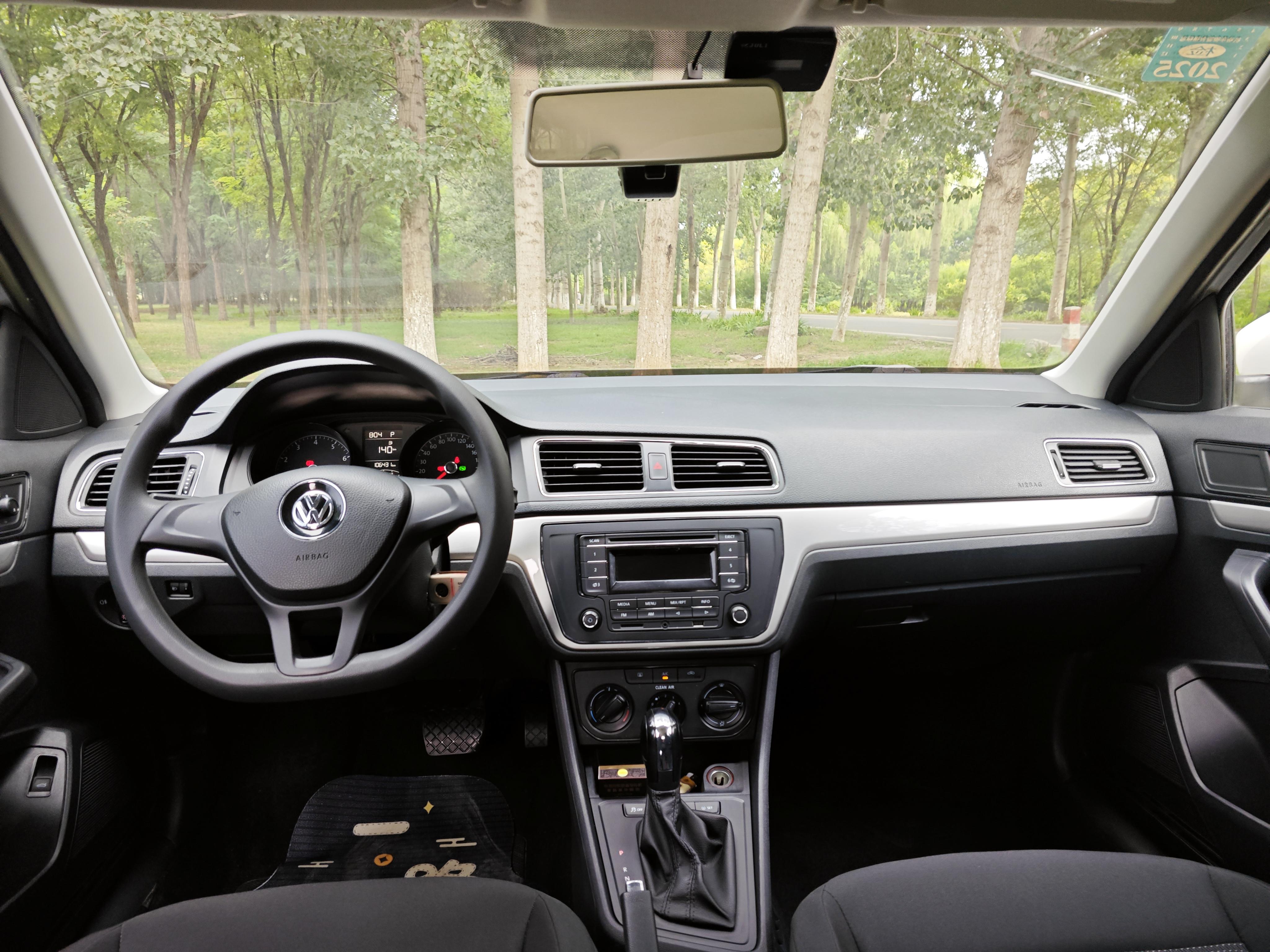 Volkswagen Lavida XR 2017 thumb 5