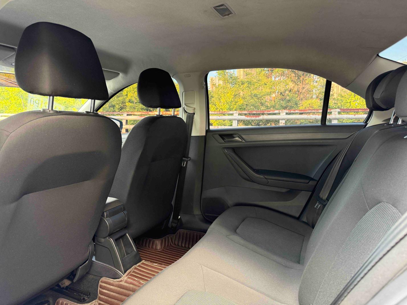 Volkswagen Jetta 2019 thumb 12