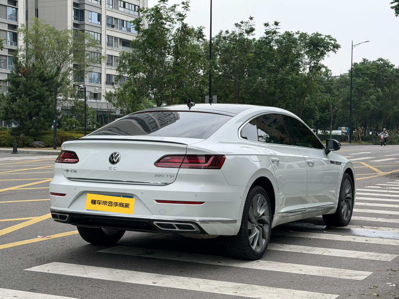 Volkswagen Arteon 2021 thumb 5
