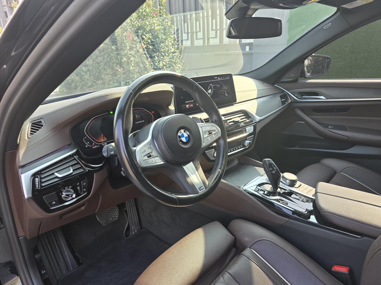 BMW 5 серии 2023 thumb 4