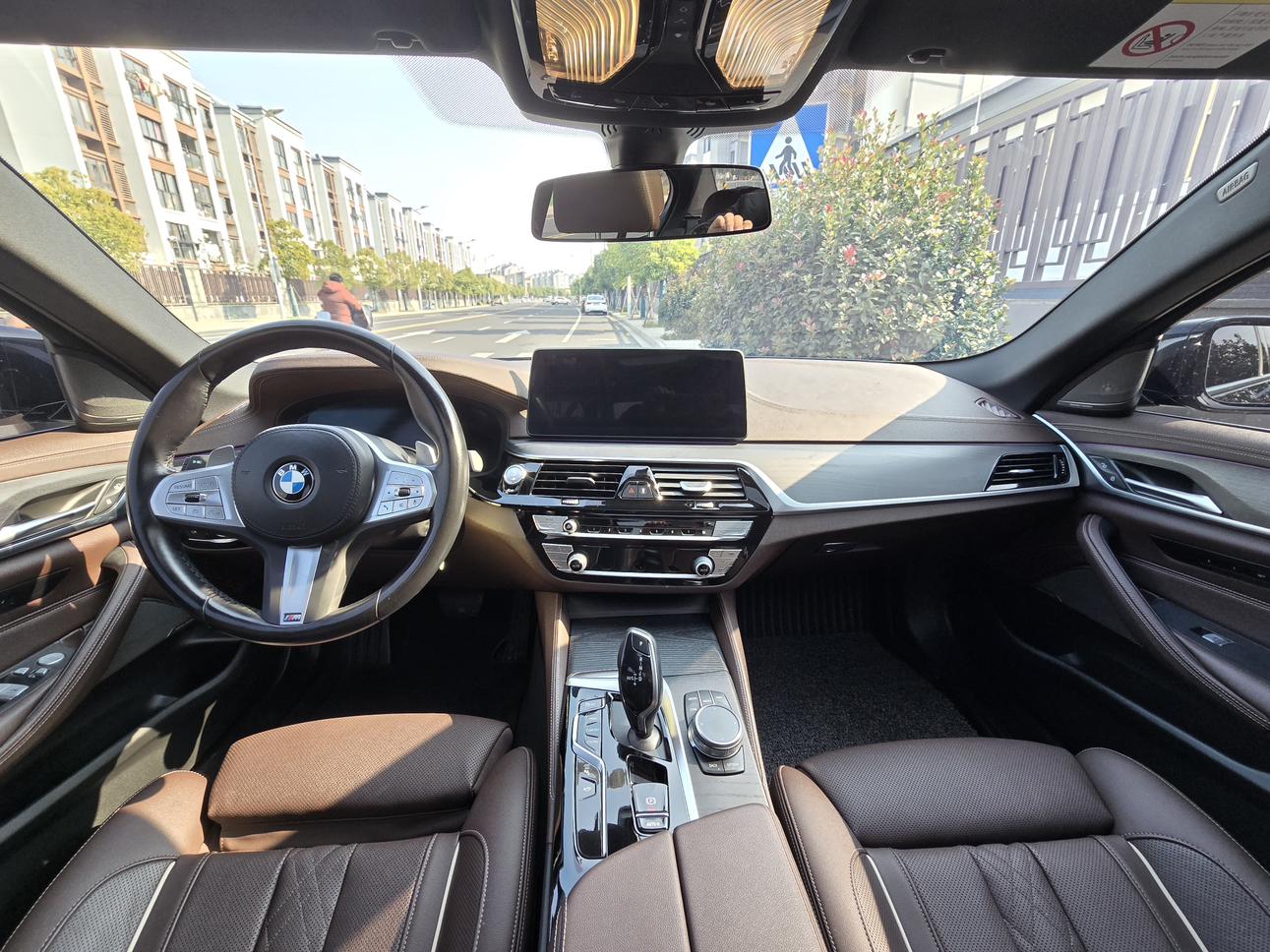 BMW 5 серии 2023 thumb 12