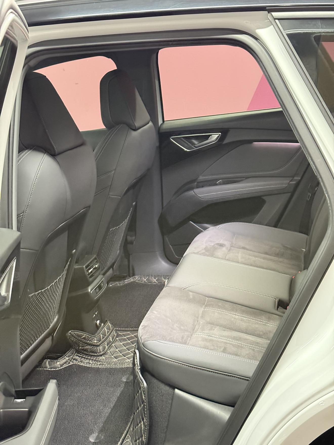 Audi Q4 e-tron 2023 thumb 9