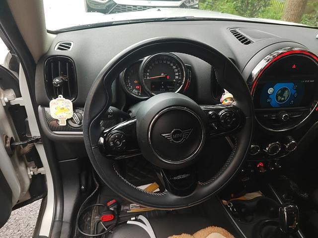 Mini Countryman 2019 thumb 5