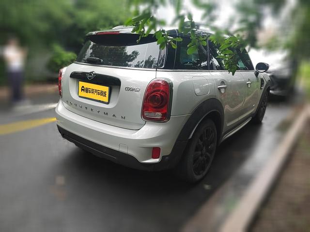 Mini Countryman 2019 thumb 12