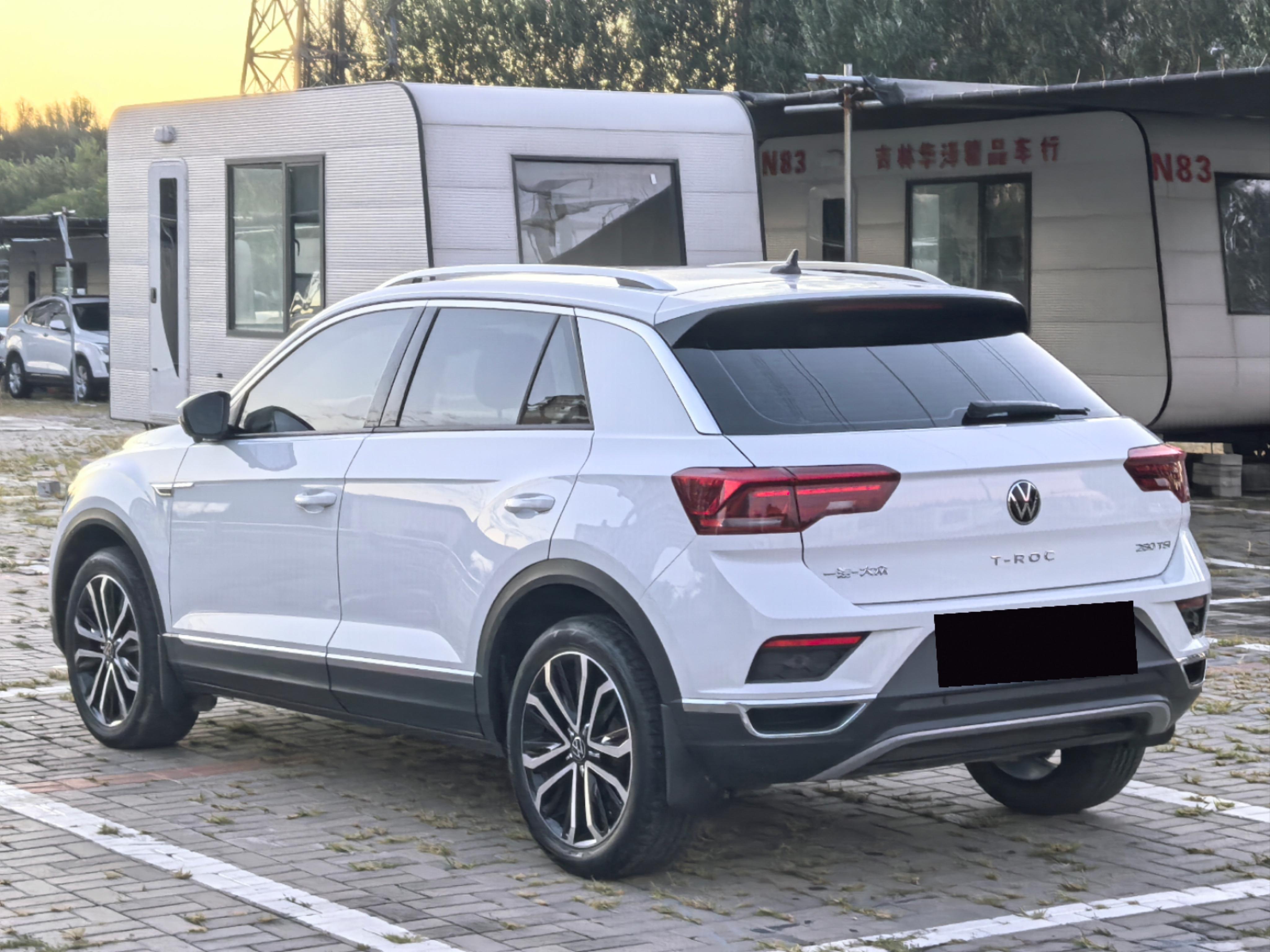 Volkswagen T-Roc 2022 thumb 2