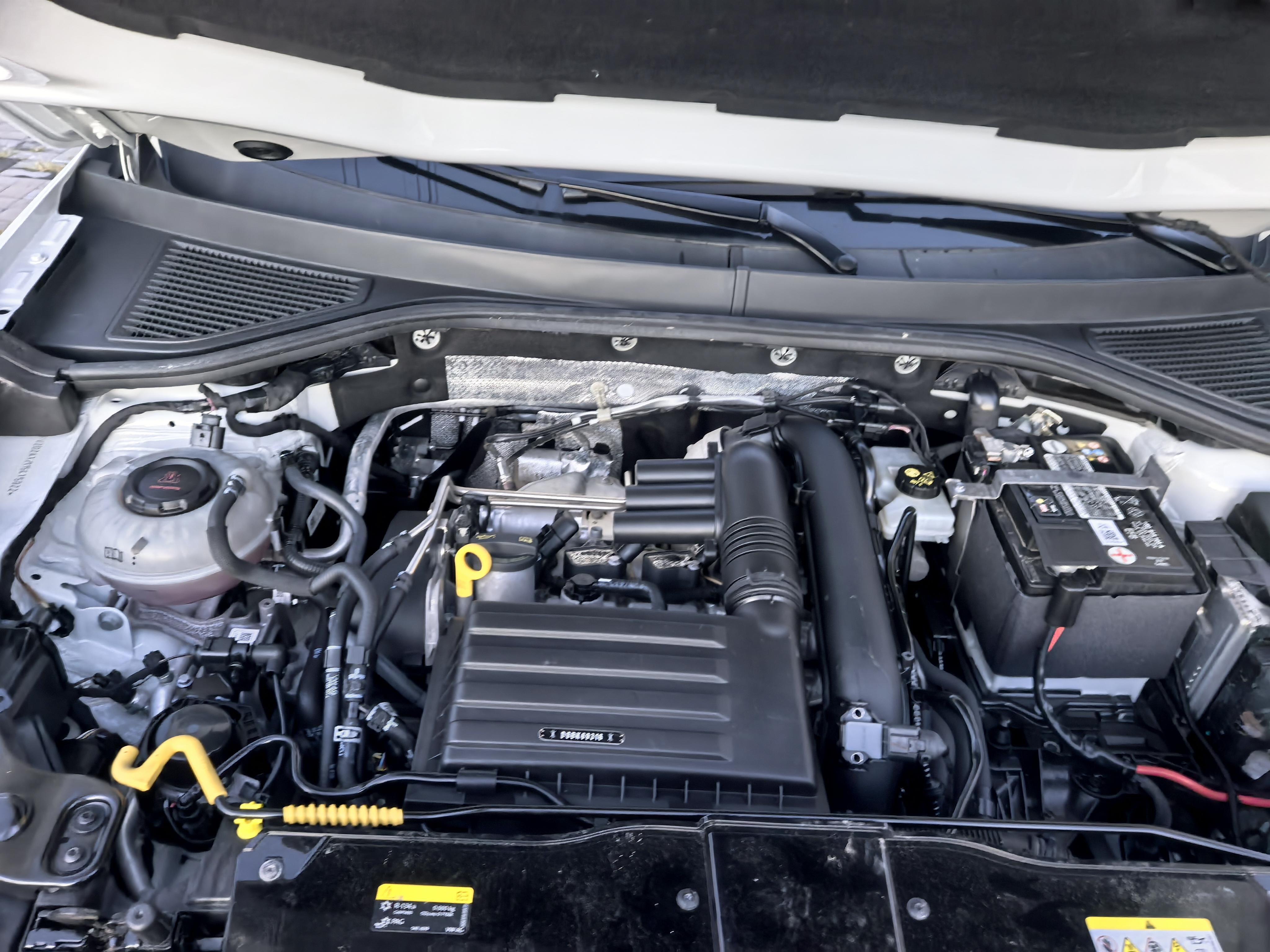 Volkswagen T-Roc 2022 thumb 6