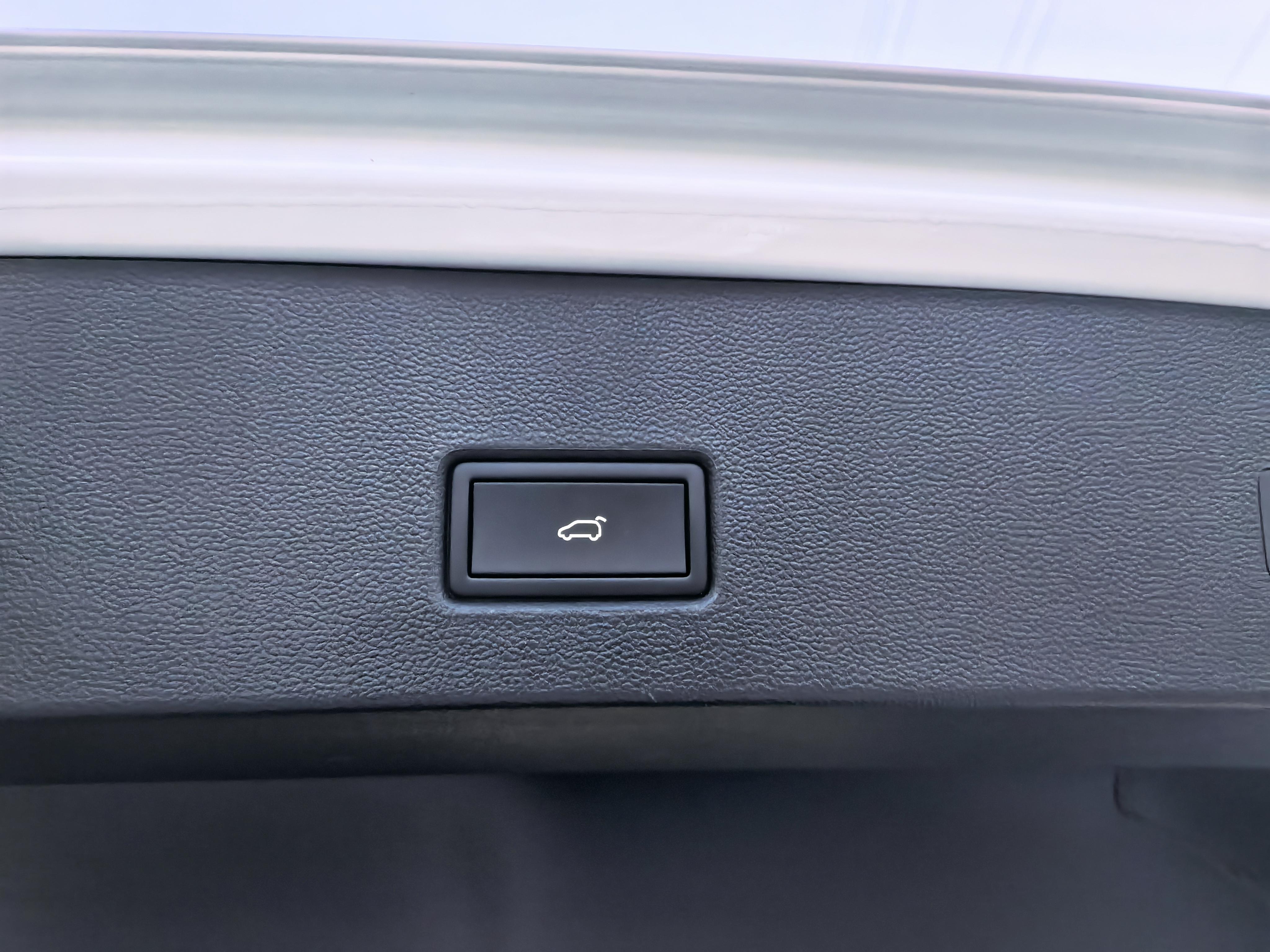 Volkswagen T-Roc 2022 thumb 11