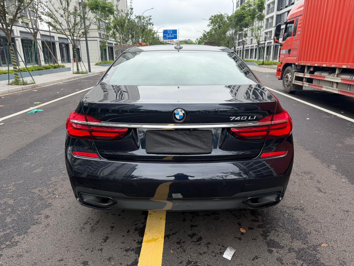 BMW 7 серии 2017 thumb 12