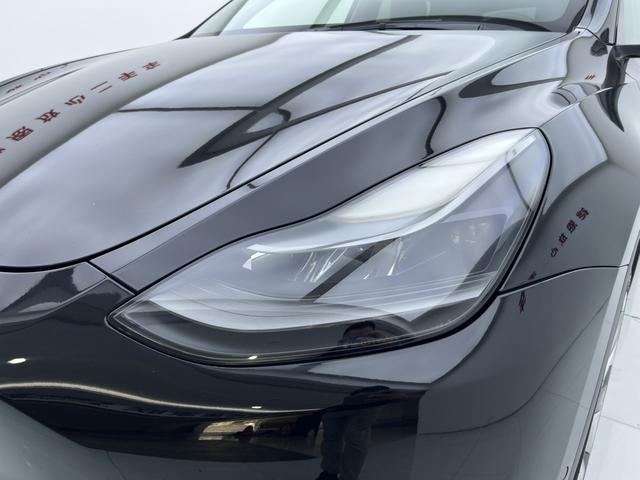 Tesla Model Y 2021 thumb 5