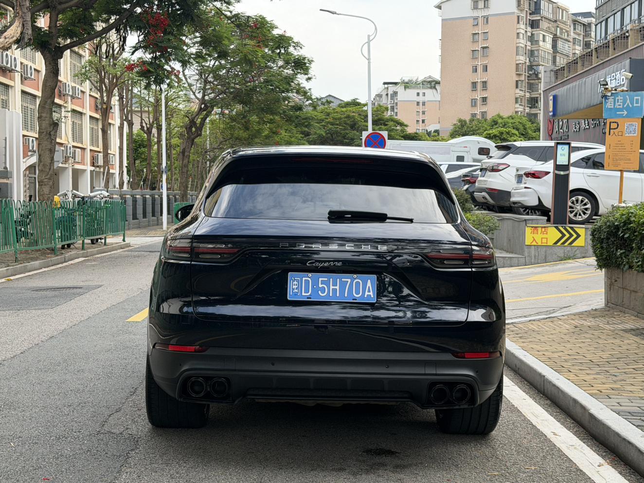 Porsche Cayenne 2019 thumb 3