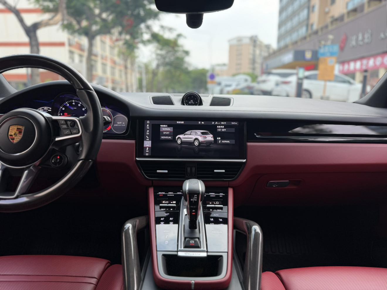 Porsche Cayenne 2019 thumb 5
