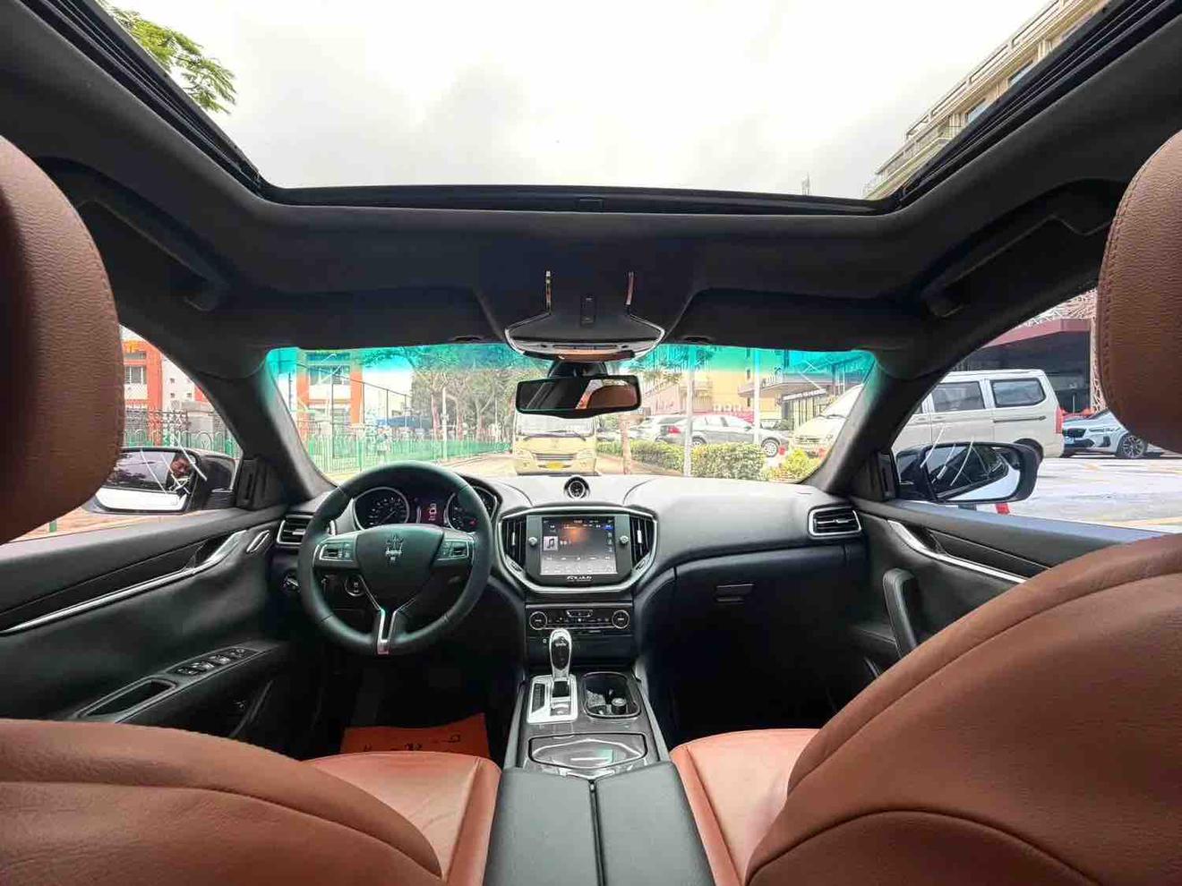 Maserati Ghibli 2014 thumb 9