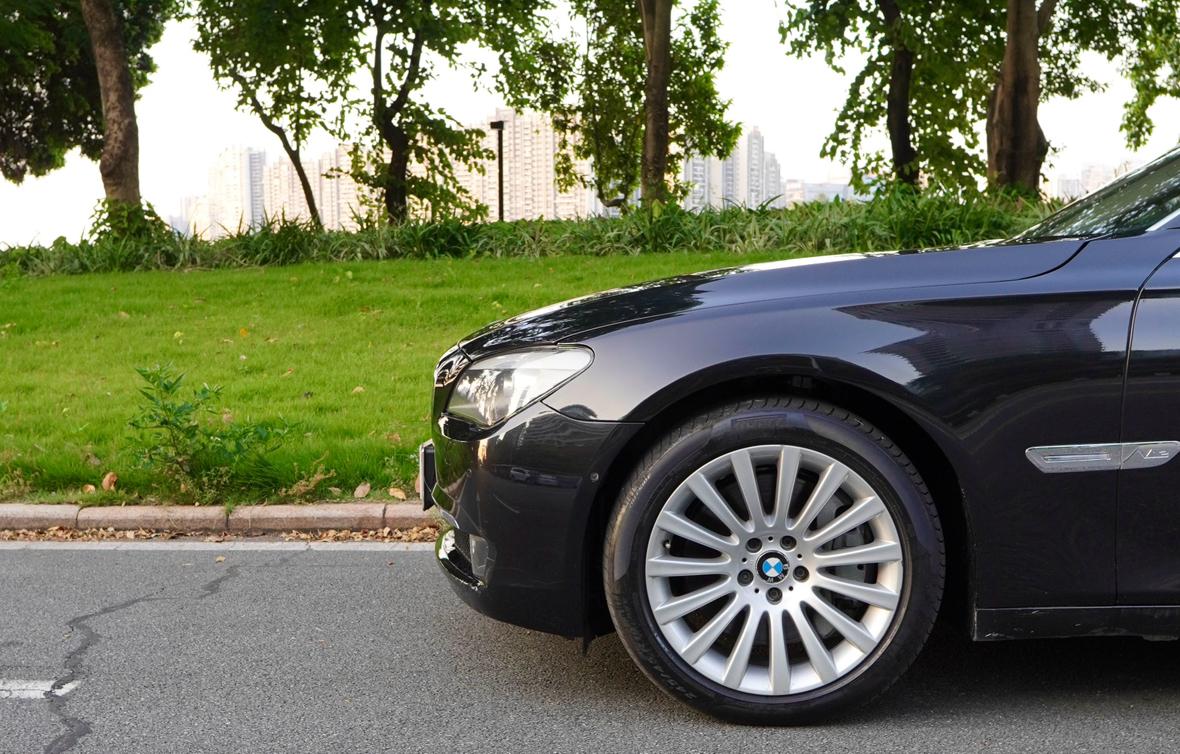 BMW 7 серии 2010 thumb 7