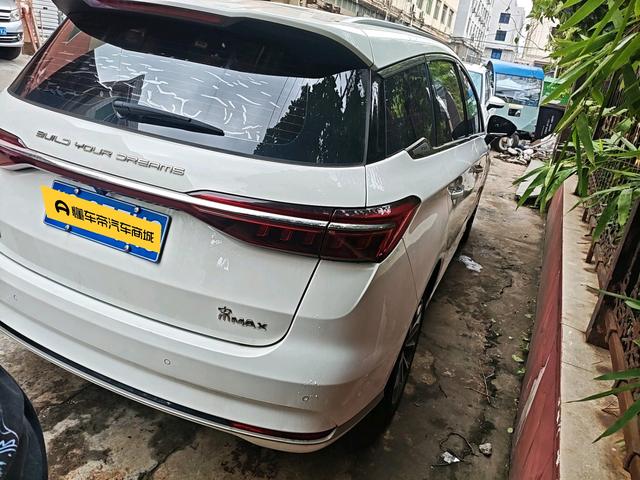 BYD Song Max 2021 thumb 12