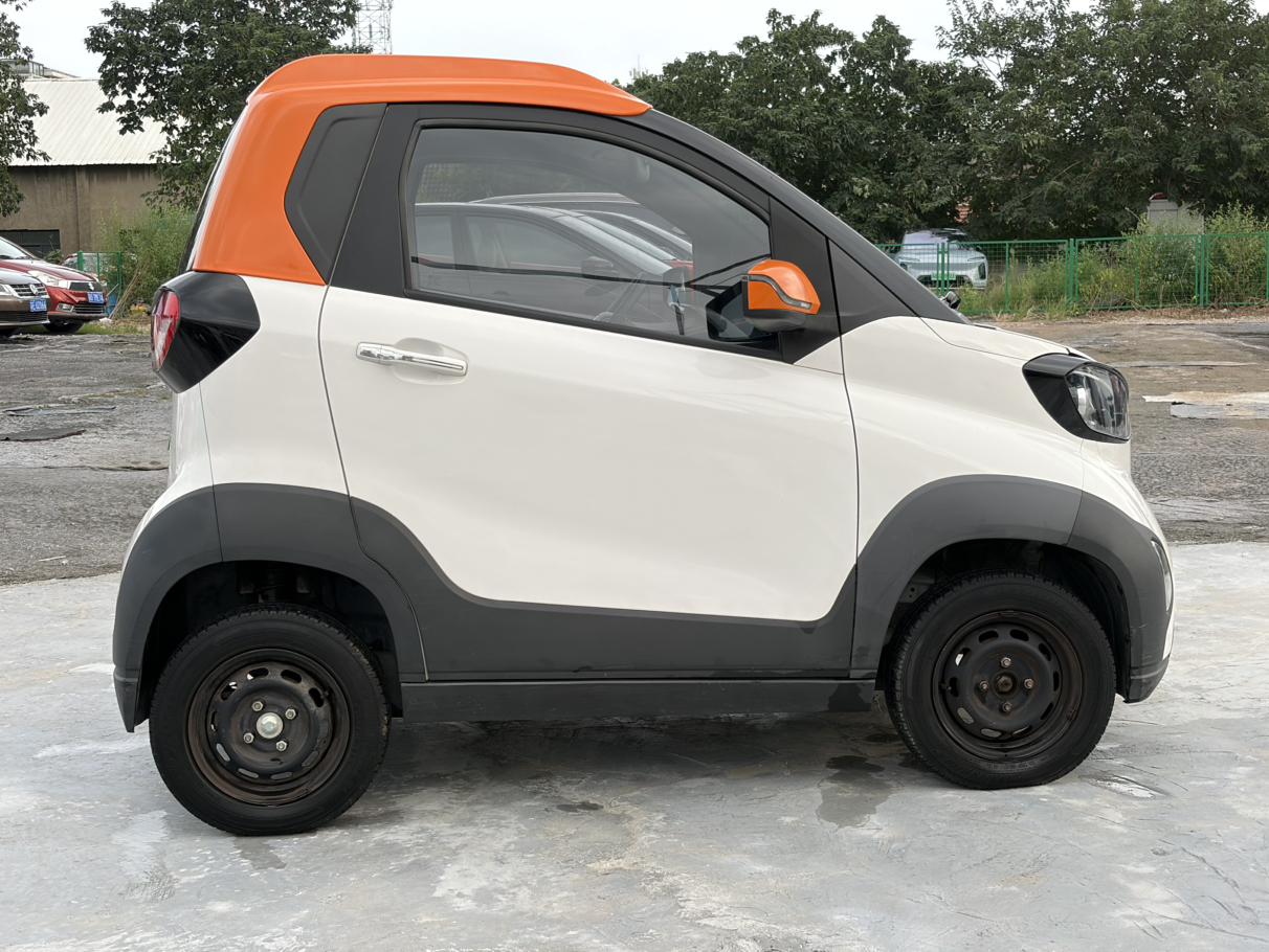 Baojun E100 2019 thumb 5