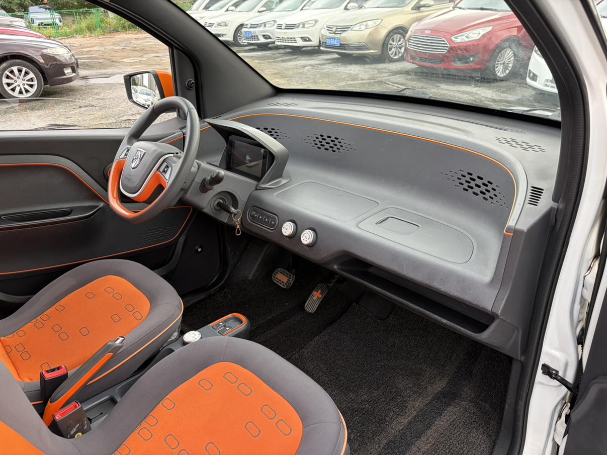 Baojun E100 2019 thumb 8
