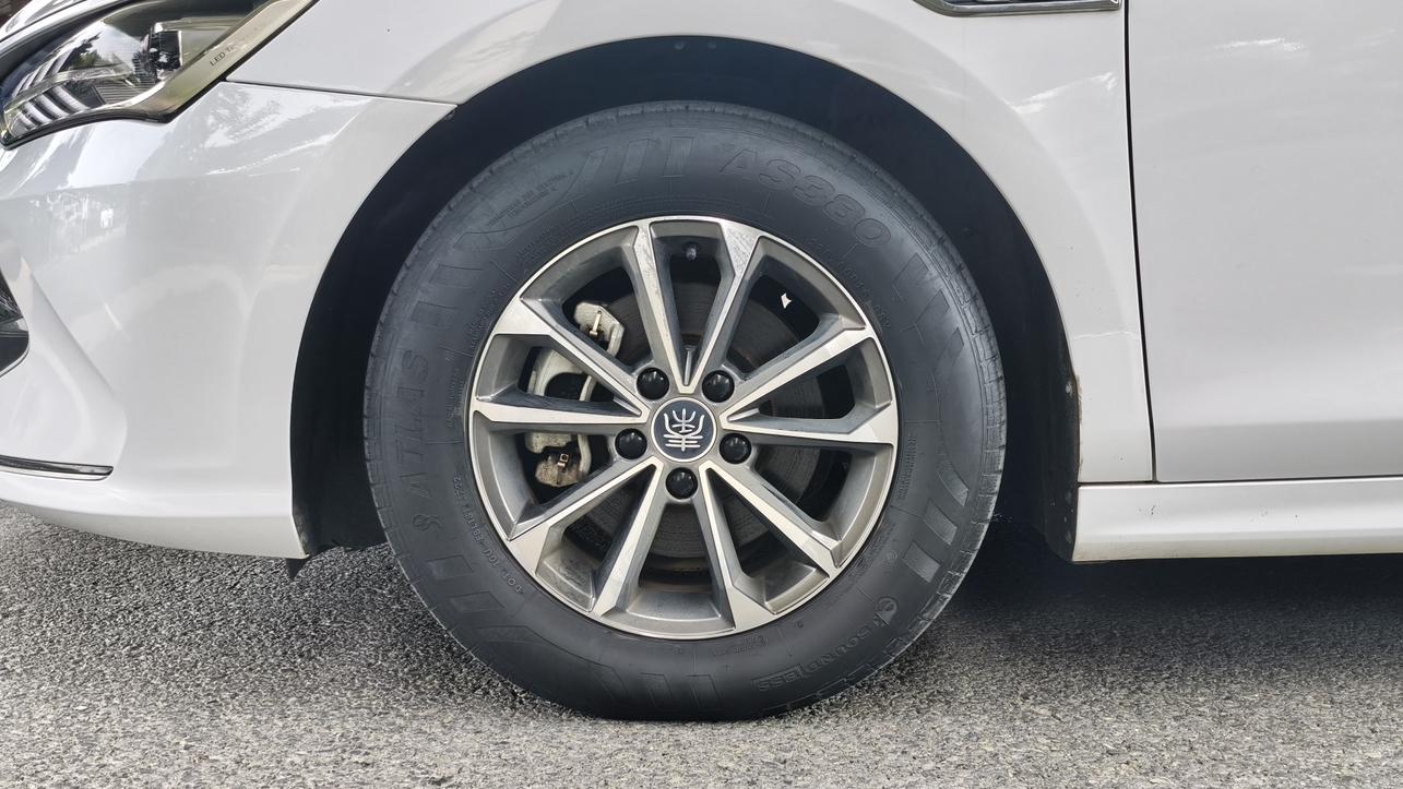 BYD Qin 2021 thumb 12