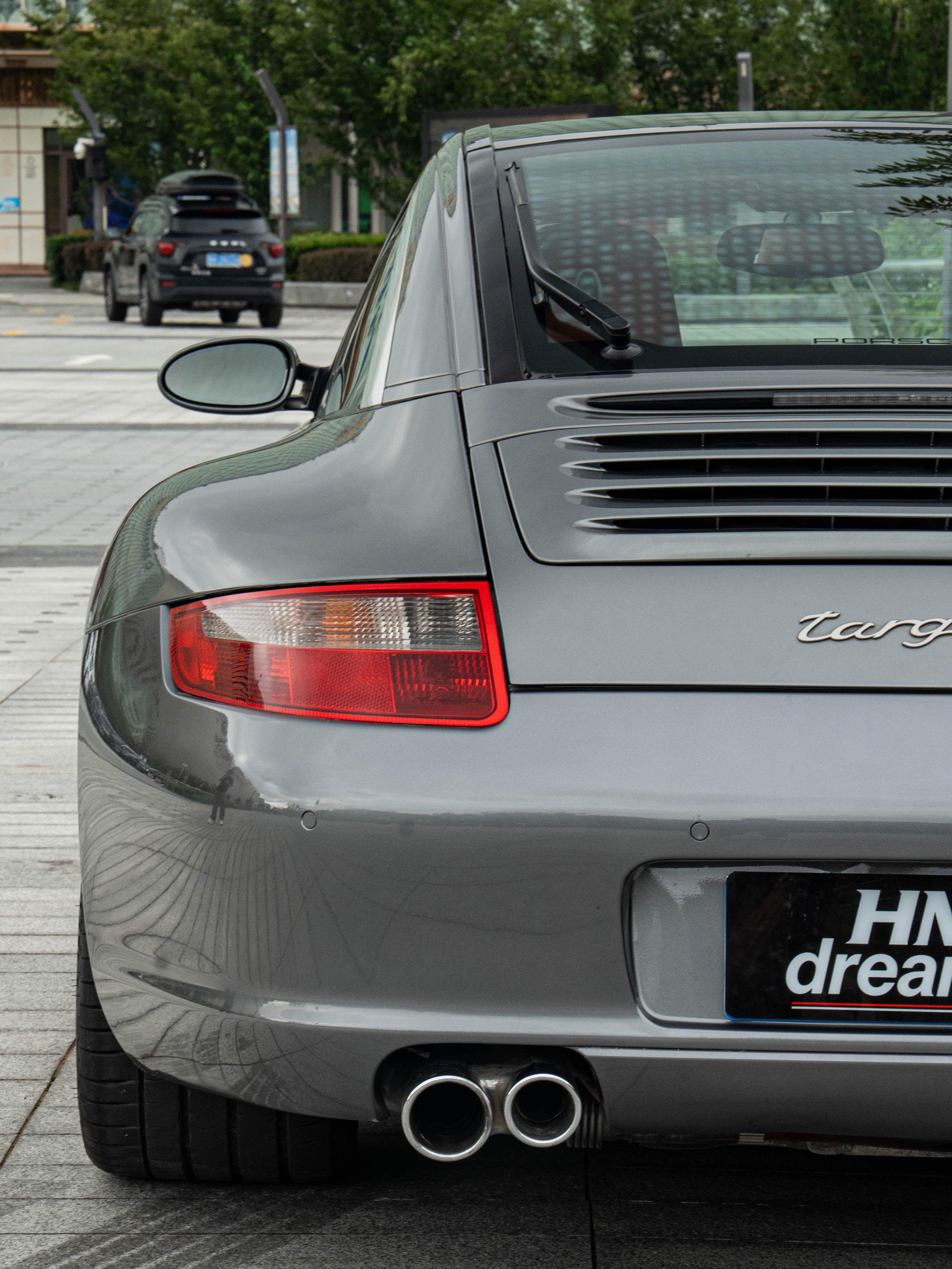 Porsche 911 2006 thumb 6