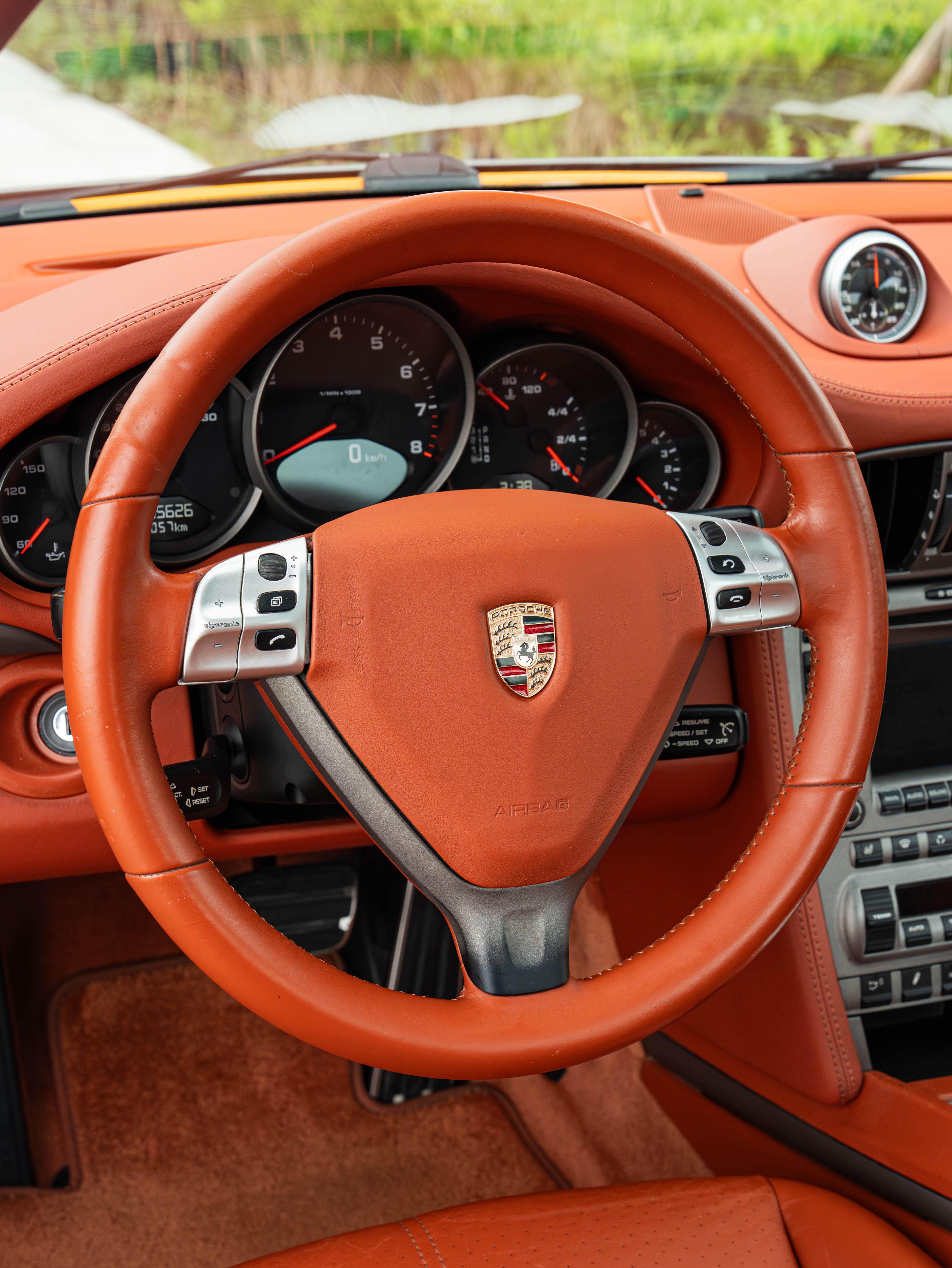 Porsche 911 2006 thumb 9