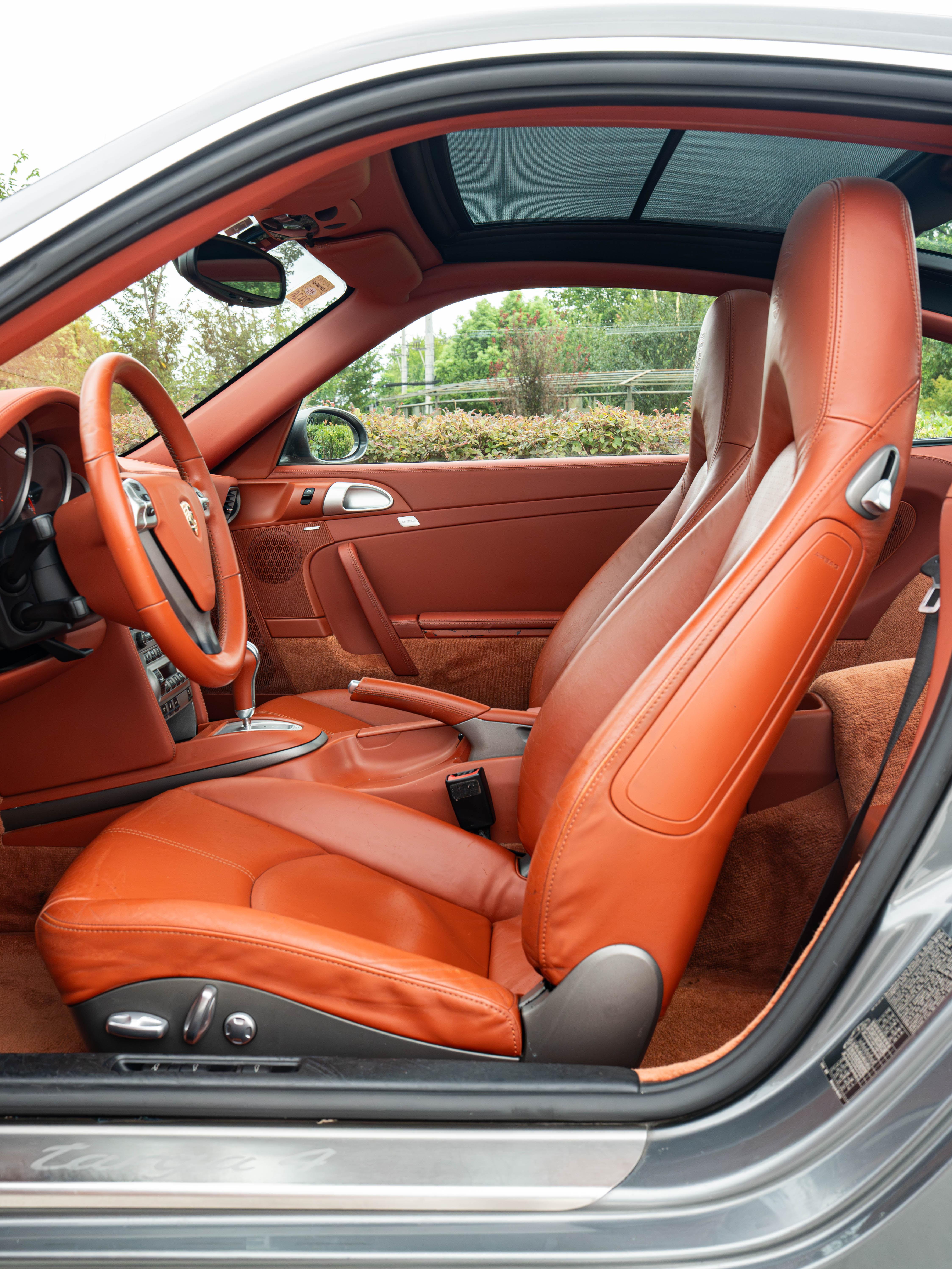 Porsche 911 2006 thumb 11