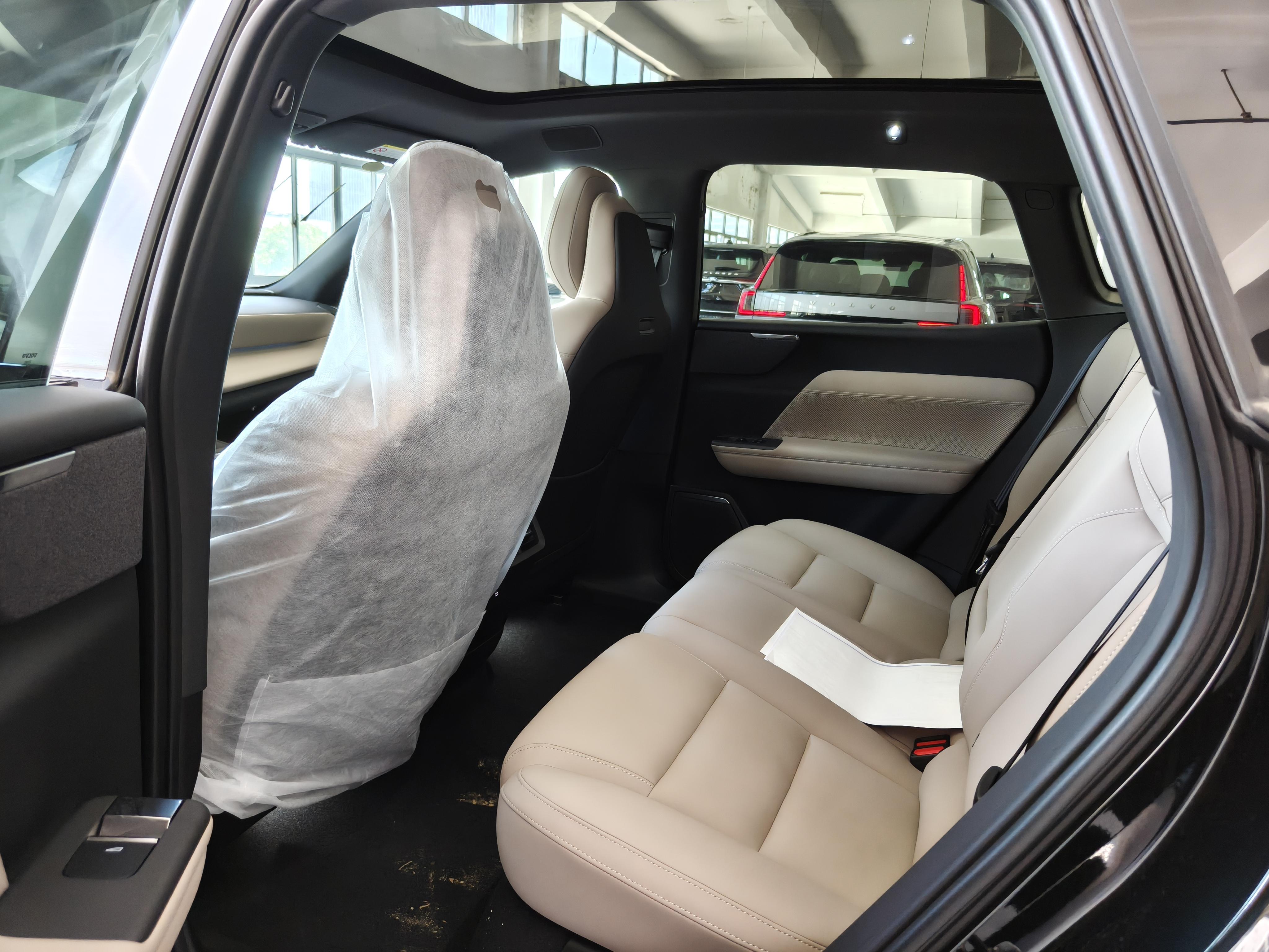 Volvo XC70 2026 thumb 10