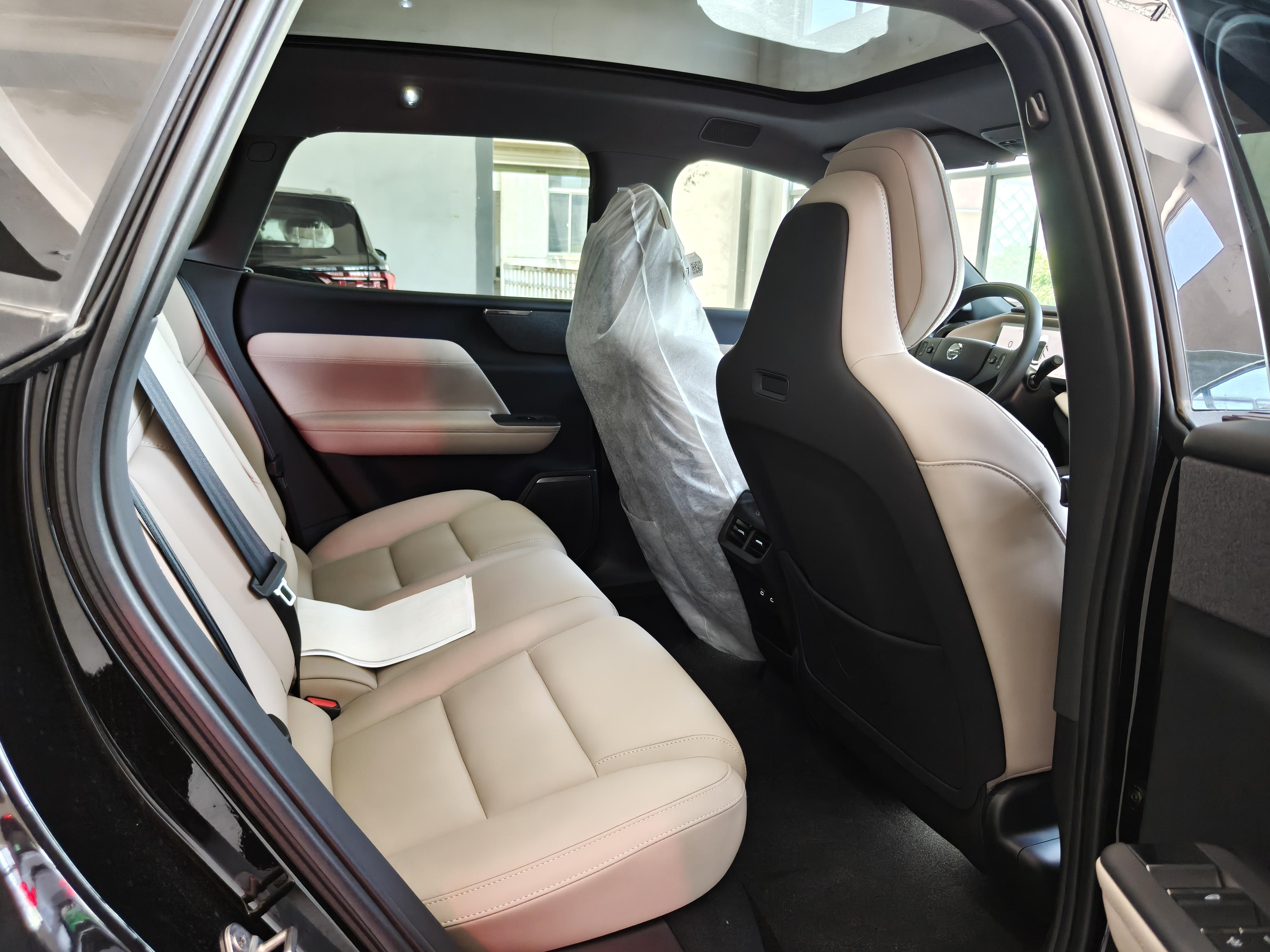 Volvo XC70 2026 thumb 11