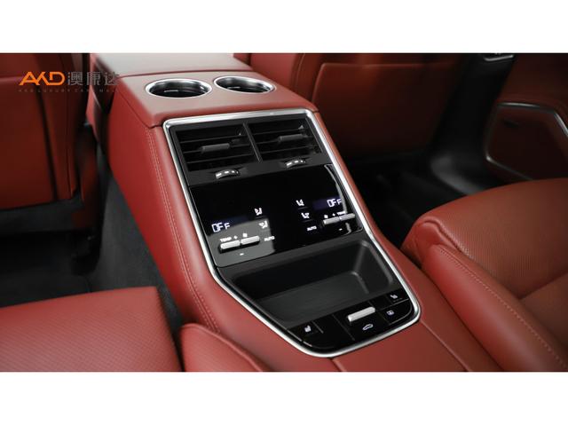 Porsche Panamera 2023 thumb 3