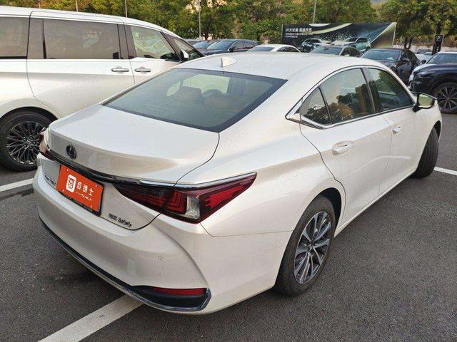 Lexus ES 2021 thumb 2