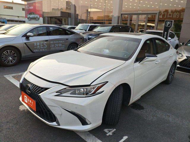 Lexus ES 2021 thumb 12