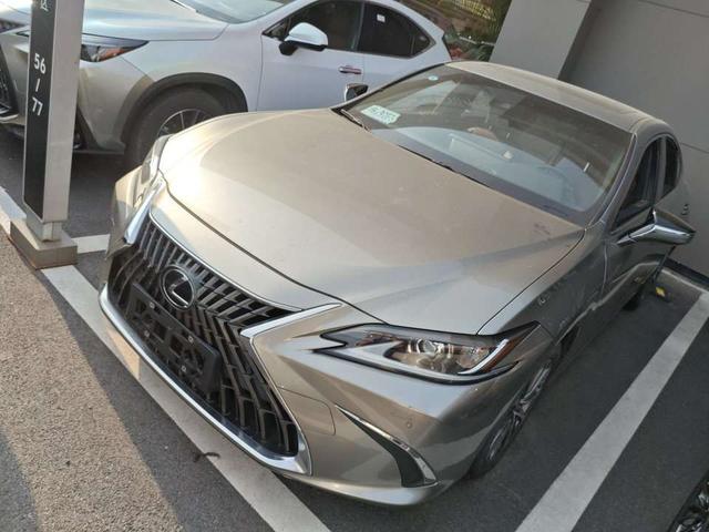 Lexus ES 2022 thumb 6