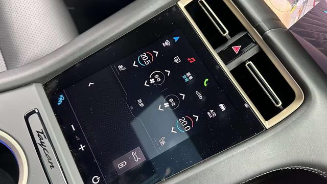 Porsche Taycan 2020 thumb 9