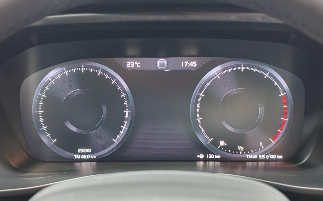 Volvo XC40 2022 thumb 5