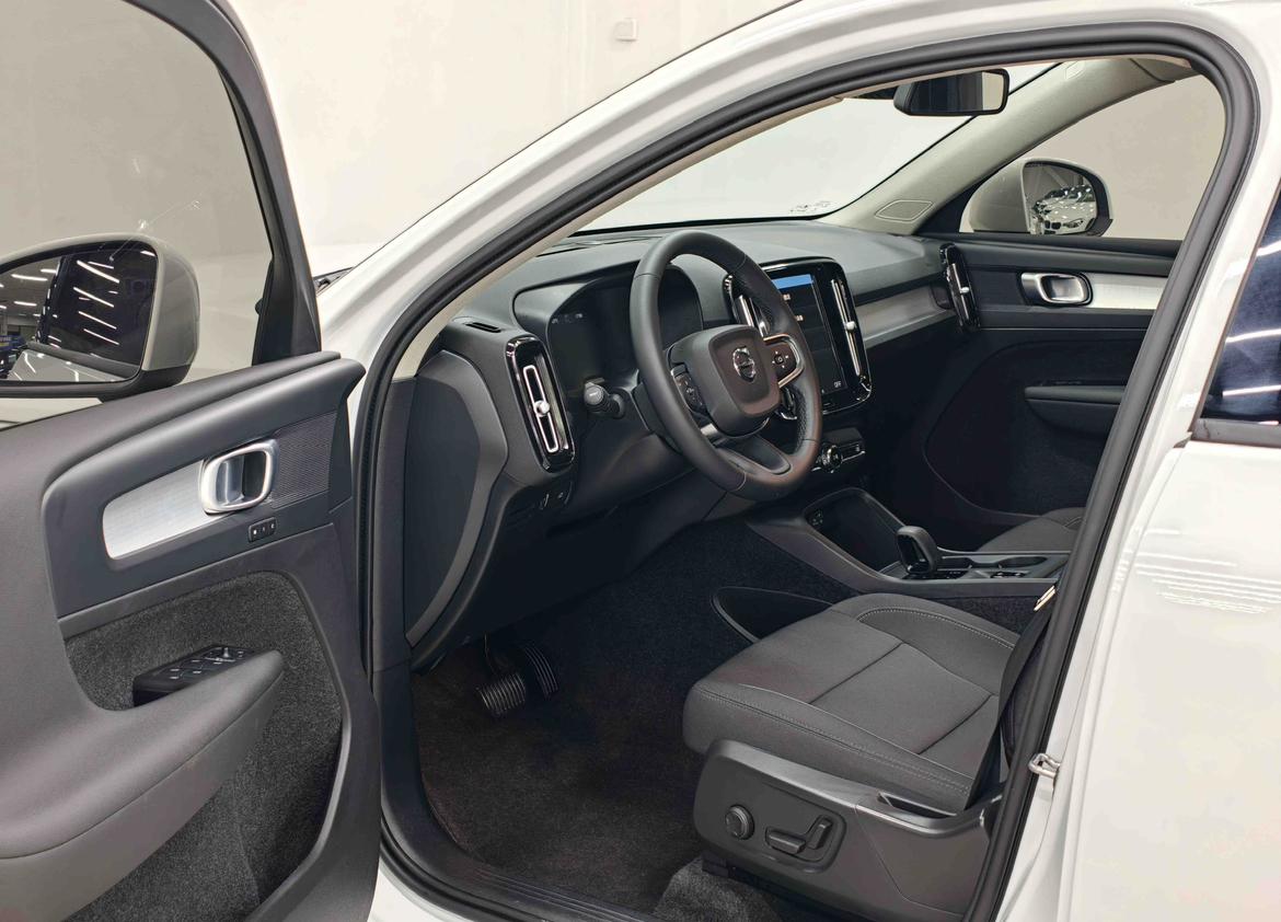 Volvo XC40 2022 thumb 6