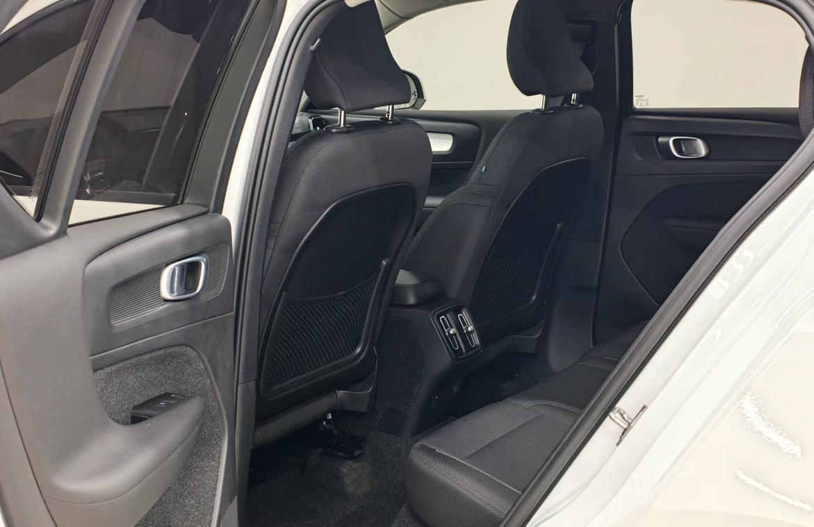 Volvo XC40 2022 thumb 7