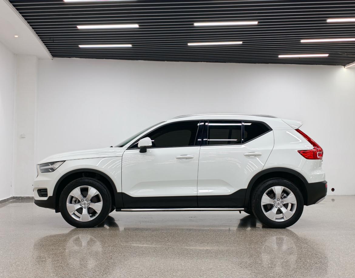 Volvo XC40 2022 thumb 10