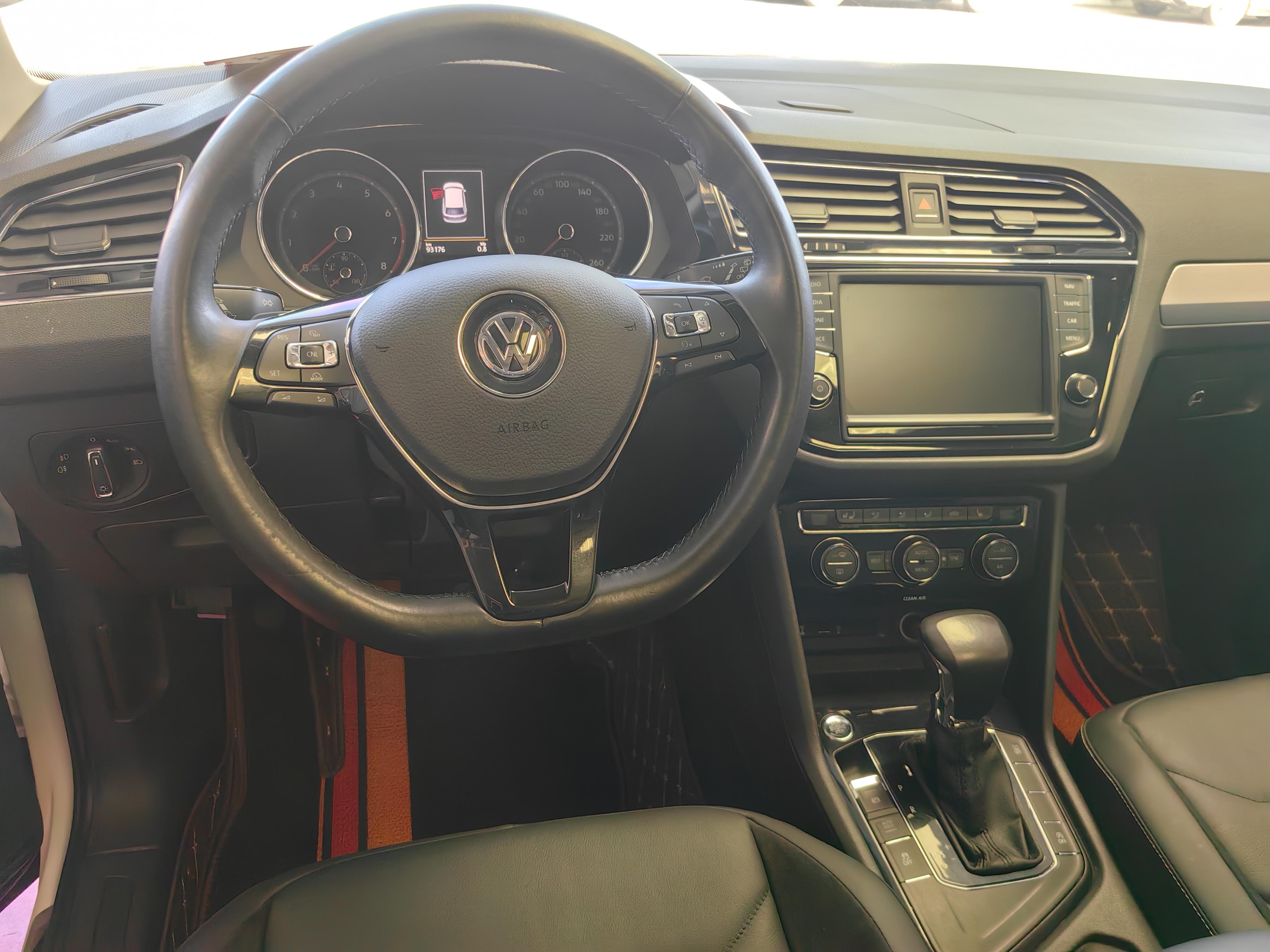 Volkswagen Tiguan 2017 thumb 6
